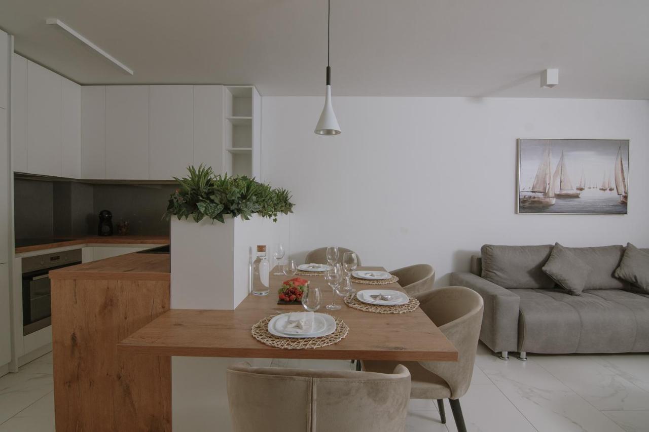 Apartments Adriatic Pearl Трогир Экстерьер фото