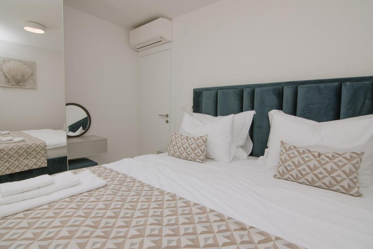Apartments Adriatic Pearl Трогир Экстерьер фото