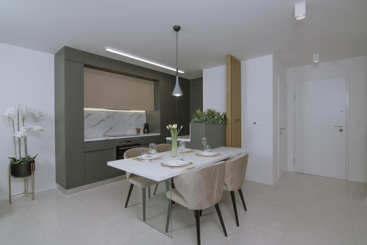 Apartments Adriatic Pearl Трогир Экстерьер фото