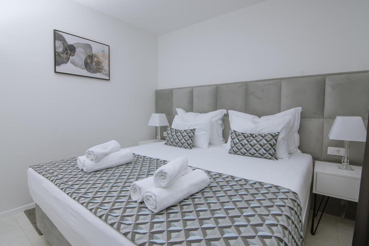 Apartments Adriatic Pearl Трогир Экстерьер фото
